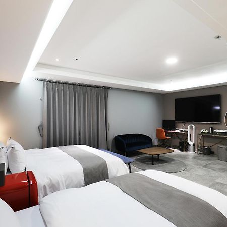 El Tower Hotel 群山 外观 照片