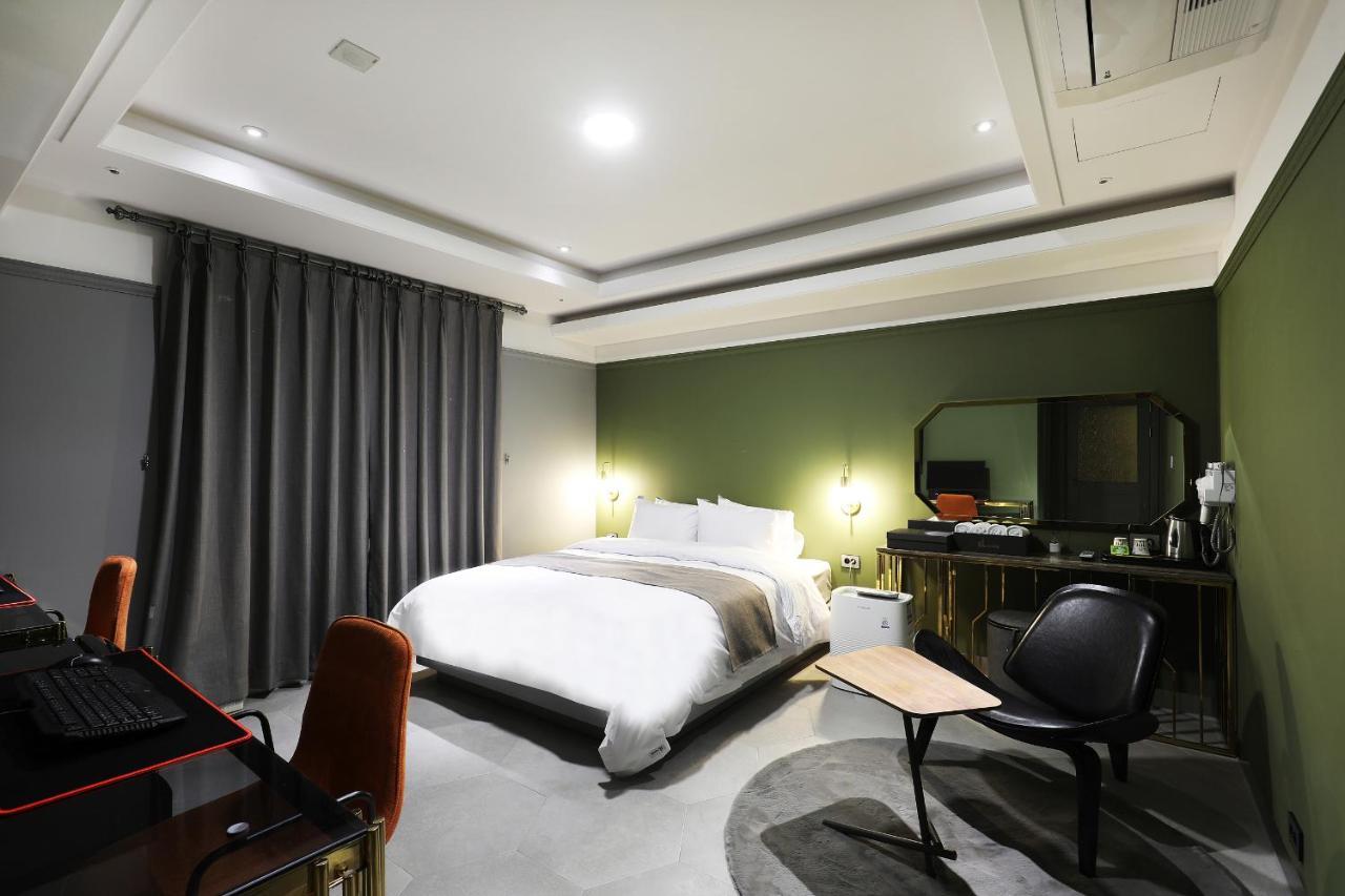 El Tower Hotel 群山 外观 照片