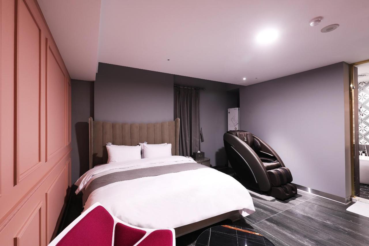 El Tower Hotel 群山 外观 照片