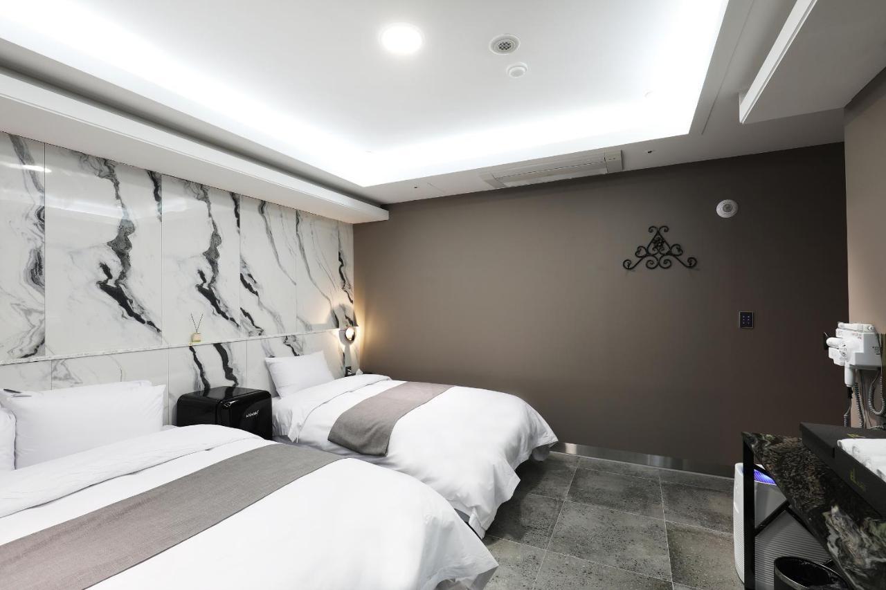 El Tower Hotel 群山 外观 照片