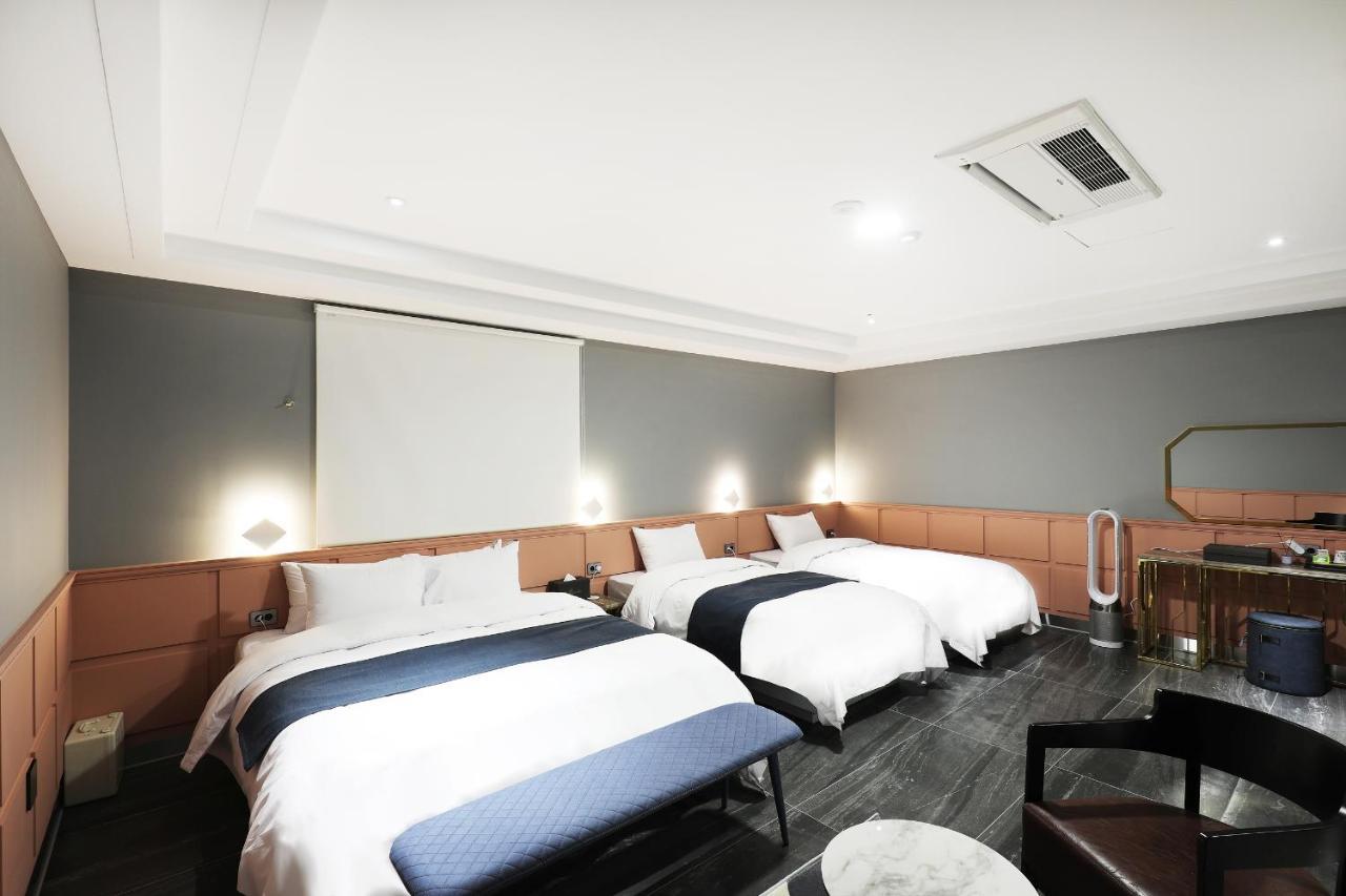 El Tower Hotel 群山 外观 照片