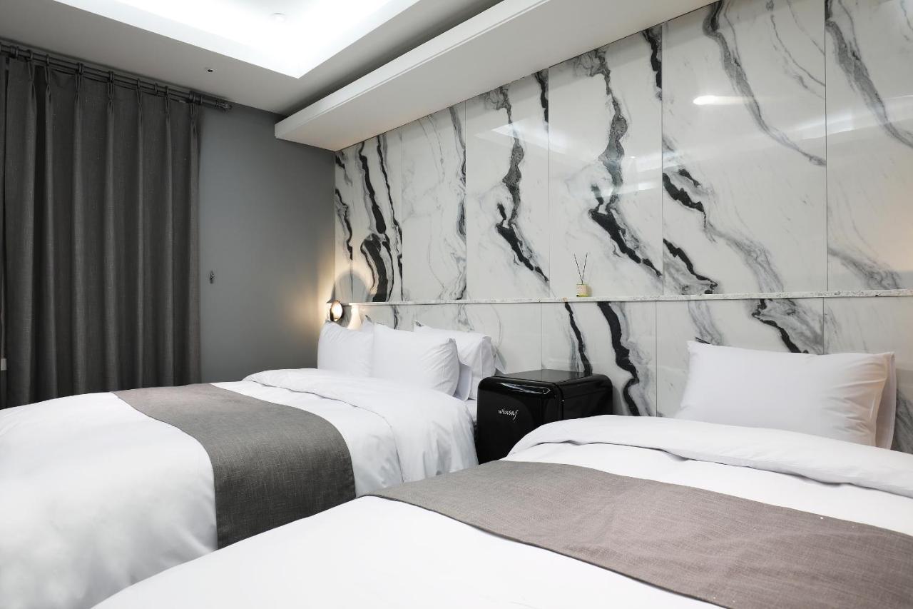 El Tower Hotel 群山 外观 照片