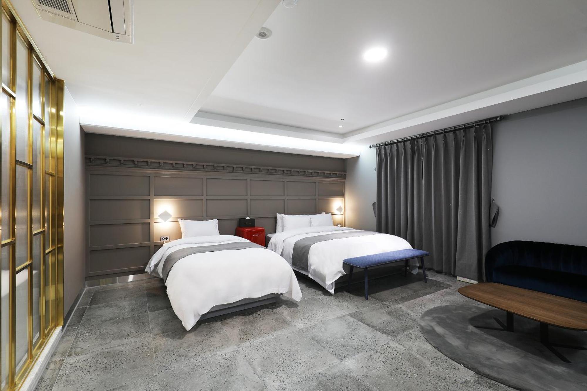 El Tower Hotel 群山 外观 照片